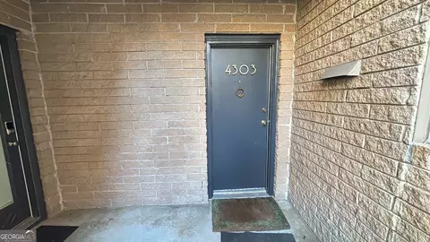 4300 Roswell Rd NE #4303, Atlanta, GA 30342