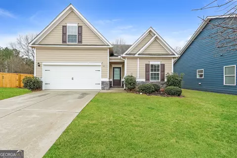 145 Thomaston St, Newnan, GA 30263