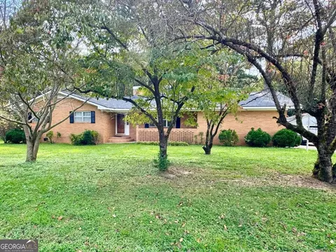 206 Sunrise Cir, Trion, GA 30753