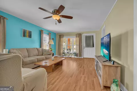 Living - 1203 Mize Rd, Toccoa, GA 30577 photo 2 of 3