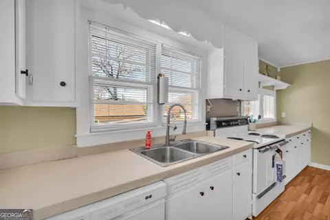 Kitchen - 1203 Mize Rd, Toccoa, GA 30577 photo 3 of 3