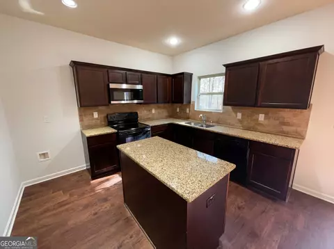 Kitchen - 1209 Vienna Ct, Hampton, GA 30228 photo 1 of 1