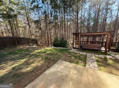 Exterior - 1209 Vienna Ct, Hampton, GA 30228 photo 4 of 5