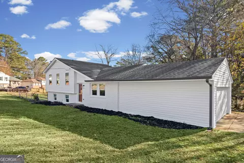 925 Majesty Ln, Morrow, GA 30260