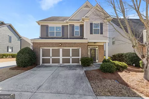 6763 Big Sky Dr, Flowery Branch, GA 30542