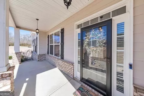 Exterior - 110 Sunflower St, Tyrone, GA 30290 photo 3 of 14