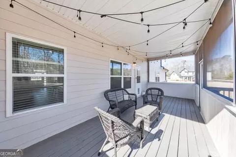 Exterior - 110 Sunflower St, Tyrone, GA 30290 photo 5 of 14