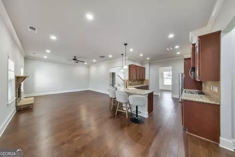 Living - 110 Sunflower St, Tyrone, GA 30290 photo 3 of 6