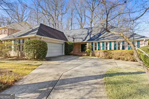 5173 Sandlewood Ct, Marietta, GA 30068