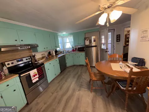 216 E Peter St, Cochran, GA 31014 photo 12