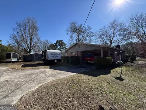 216 E Peter St, Cochran, GA 31014 photo 4