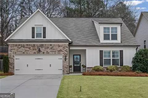 14 Frost Cv, Hoschton, GA 30548