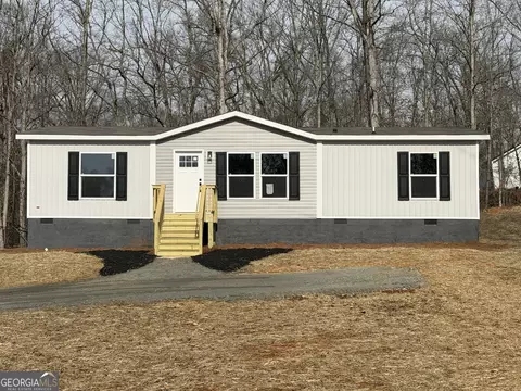 714 Nails Creek Xing, Royston, GA 30662