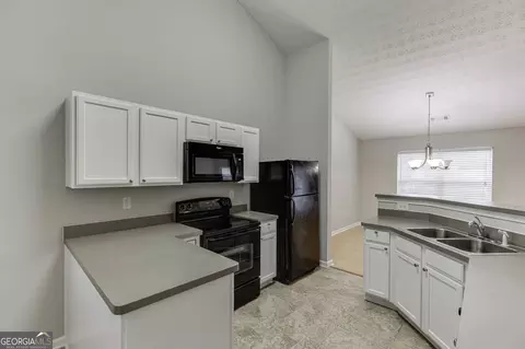 Kitchen - 3561 Bogan Mill Rd, Buford, GA 30519 photo 2 of 5