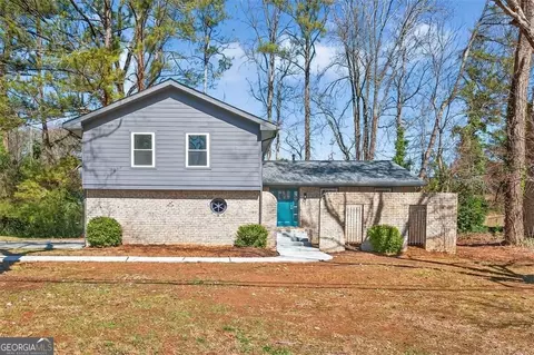 3940 Pinehurst Valley Dr, Decatur, GA 30034