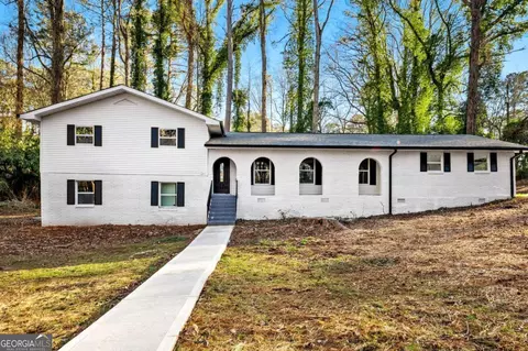 5169 Oxbow Rd, Stone Mountain, GA 30087