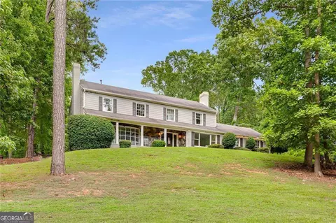 2660 Spalding Dr, Atlanta, GA 30350