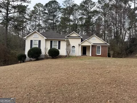 104 Englewood Dr, Lagrange, GA 30240