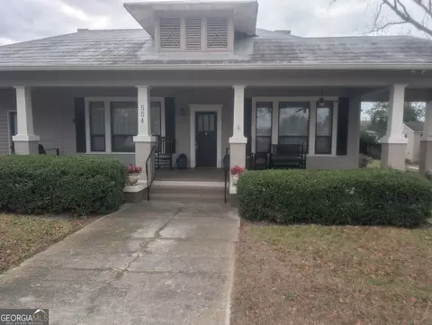 554 W Court St, Wrightsville, GA 31096