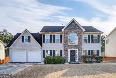 180 Palisade Point Dr, Ellenwood, GA 30294