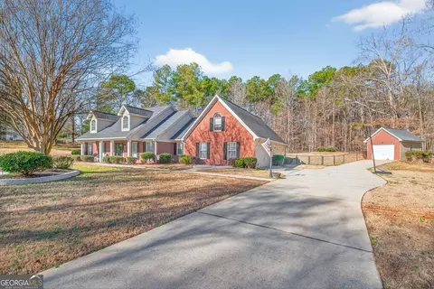 1009 Shumard Ln, Mcdonough, GA 30252