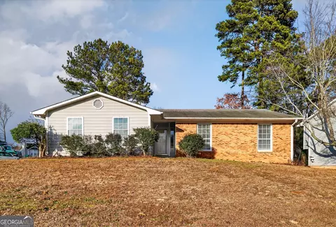 6388 Eastbriar Dr, Lithonia, GA 30058
