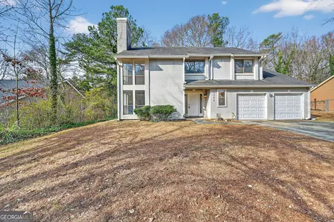 1142 Chapman Cir, Stone Mountain, GA 30088