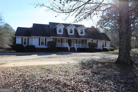 206 Pine St, Trion, GA 30753