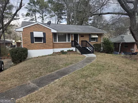 1100 N Parkwood Dr, Forest Park, GA 30297