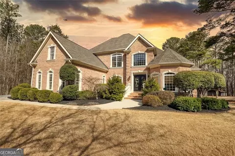 401 St Regis Dr, Oxford, GA 30054