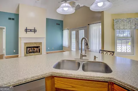 Kitchen - 489 Mount Mariah Rd, Covington, GA 30014 photo 3 of 6