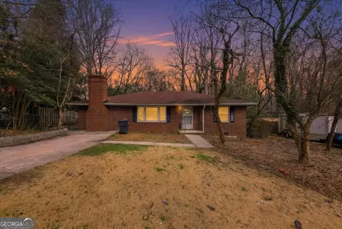124 Larose Cir, Marietta, GA 30060