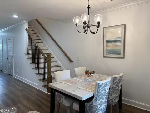 Dining - 633 E 3rd St, Rome, GA 30161 photo 2 of 2