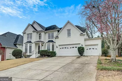 9035 Sandorn Dr, Roswell, GA 30075