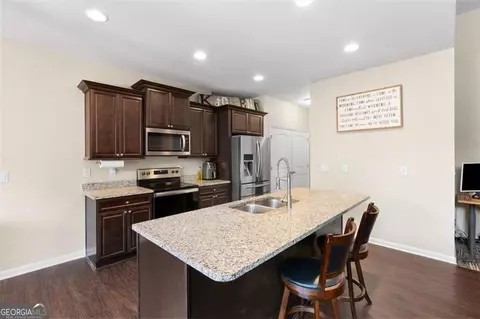 Kitchen - 105 Cottage Way, Euharlee, GA 30145 photo 2 of 2