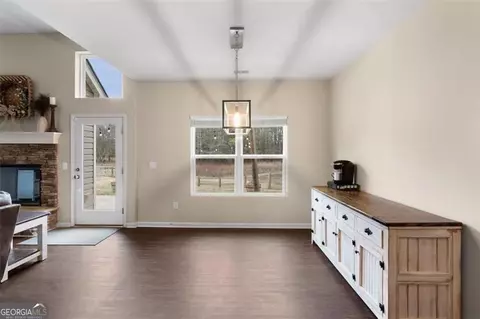 Entry Way - 105 Cottage Way, Euharlee, GA 30145 photo 6 of 7