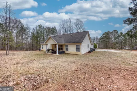 Exterior - 119 Cedar Ridge Dr, Lagrange, GA 30241 photo 7 of 8