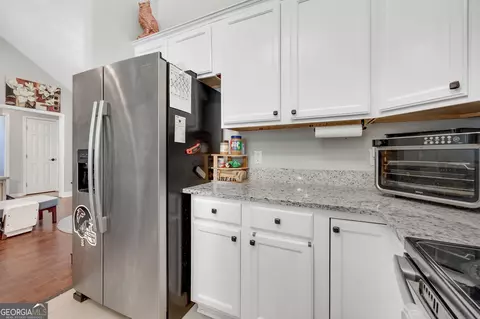 Kitchen - 119 Cedar Ridge Dr, Lagrange, GA 30241 photo 4 of 4