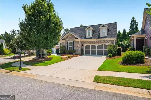 3180 Willow Creek Dr, Gainesville, GA 30504