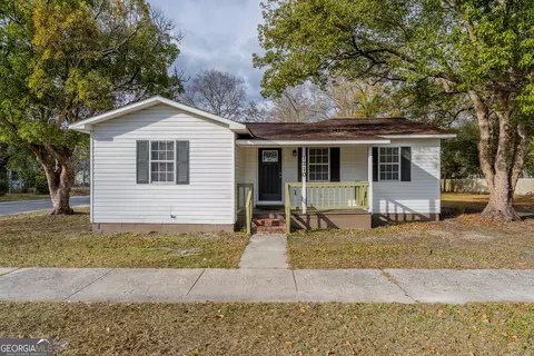 1210 Washington Ave, Waycross, GA 31503