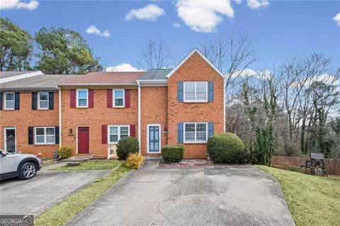 1072 Westfield Trce SE, Smyrna, GA 30082