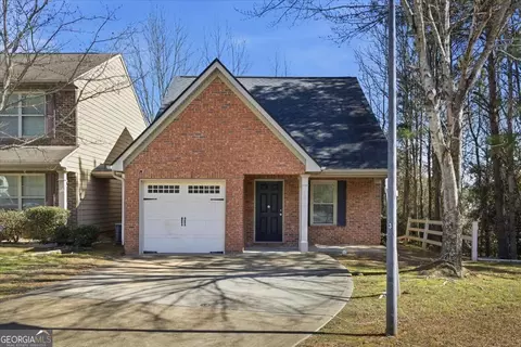 3018 Broadleaf Trl, Fairburn, GA 30213