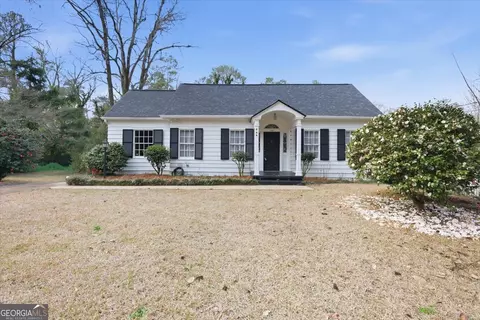 944 Nottingham Dr, Macon, GA 31211