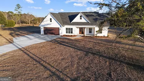 112 Foxwood Dr, Odum, GA 31555