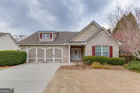 175 Thornberry Ln, Jefferson, GA 30549