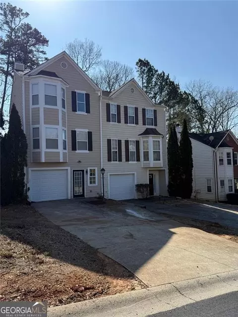 2511 Thorngate Dr, Acworth, GA 30101