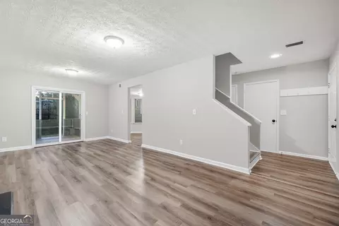Living - 6706 Bent Creek Dr, Rex, GA 30273 photo 2 of 5