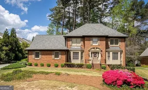 393 Westminister Ln SW, Lilburn, GA 30047