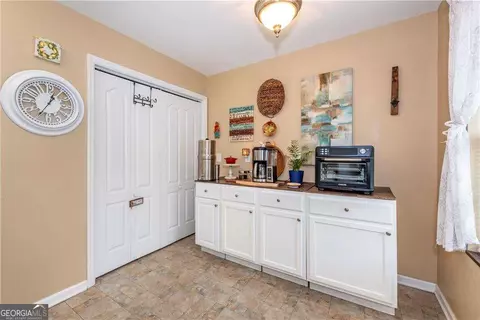 Entry Way - Undisclosed, Jasper, GA 30143 photo 3 of 4