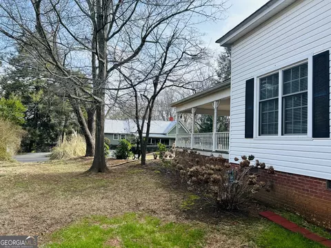 Exterior - 391 Yonah St, Cornelia, GA 30531 photo 18 of 24